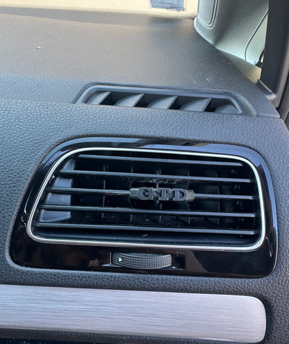 Volkswagen Golf 7 GTD ventilation clips