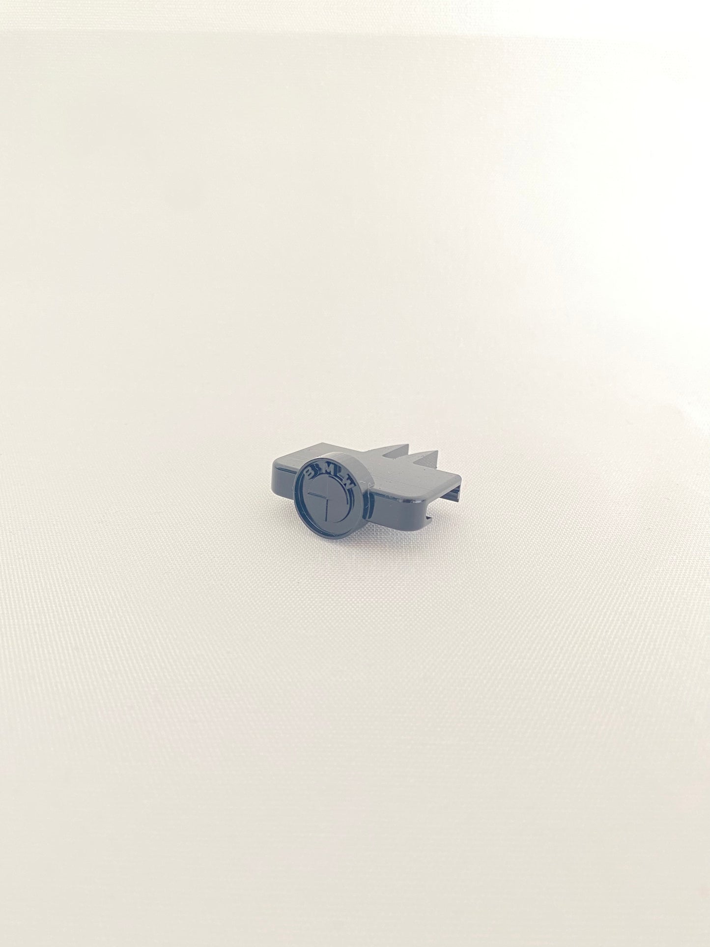 BMW 3 Series E90 ventilation clips with BMW logo