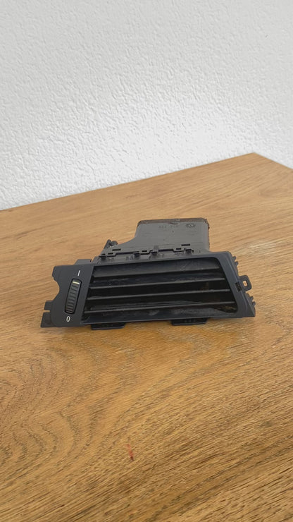 BMW 3 Series E90 ventilation clips with M logo